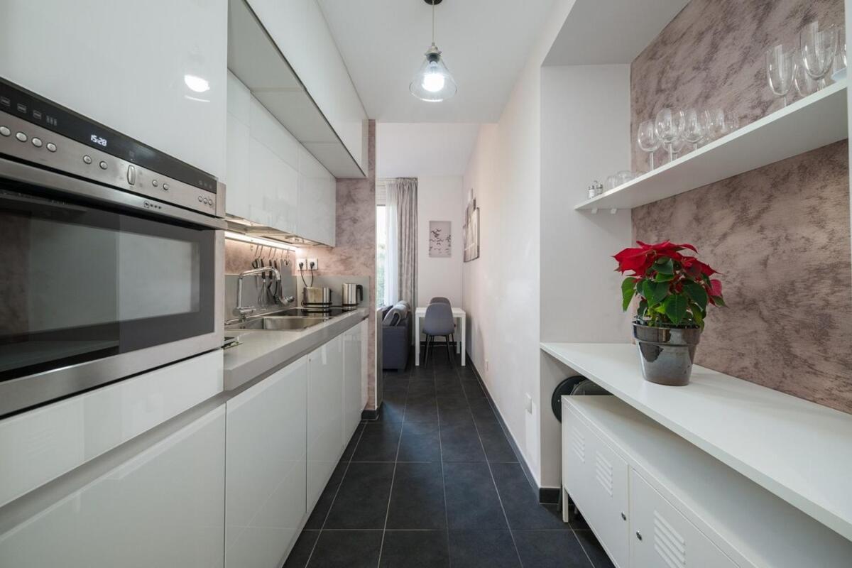 Le Coq Wagner - Parking - Air Conditioning - Pool Apartamento Menton Exterior foto