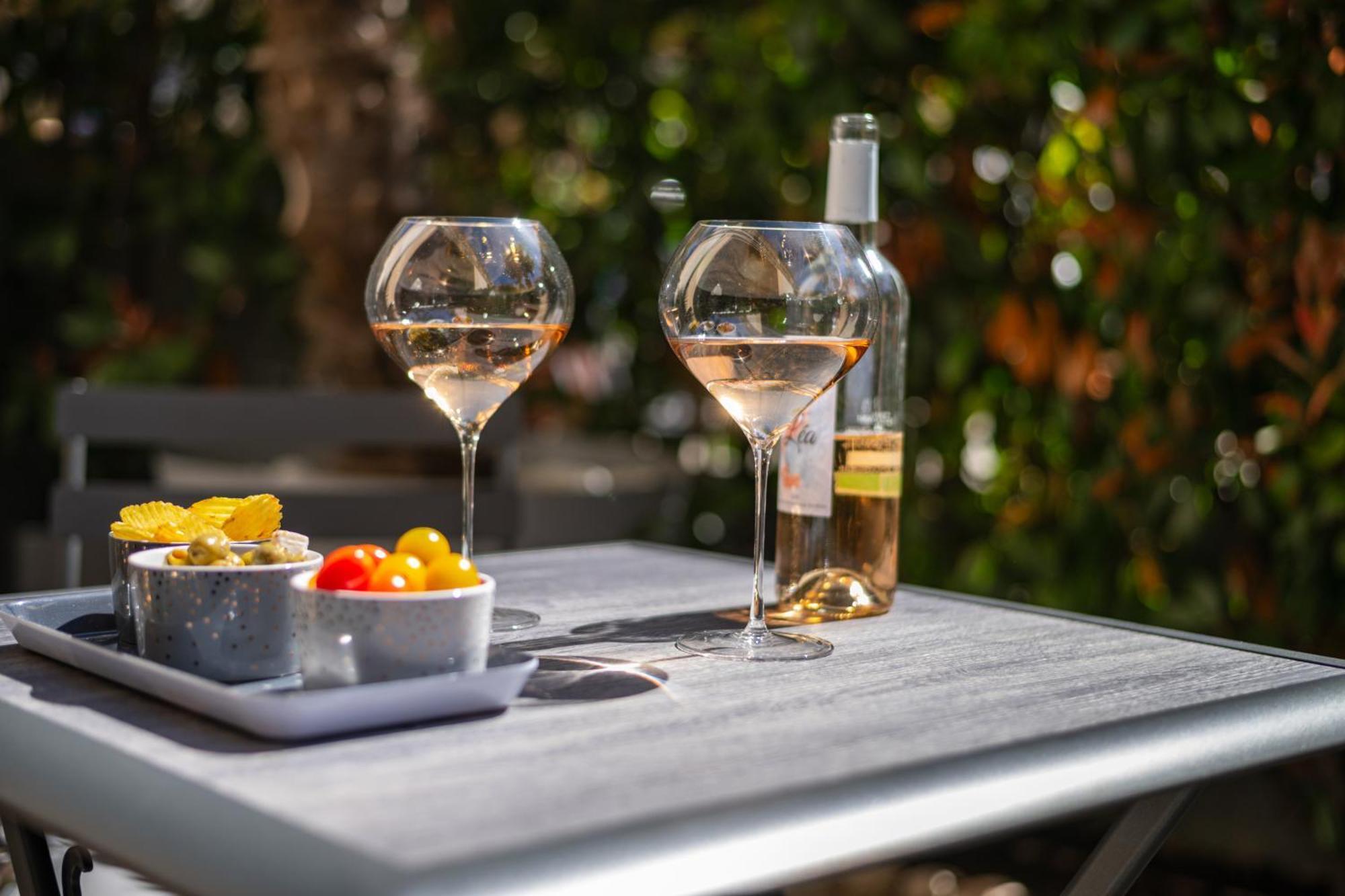 Le Coq Wagner - Parking - Air Conditioning - Pool Apartamento Menton Exterior foto