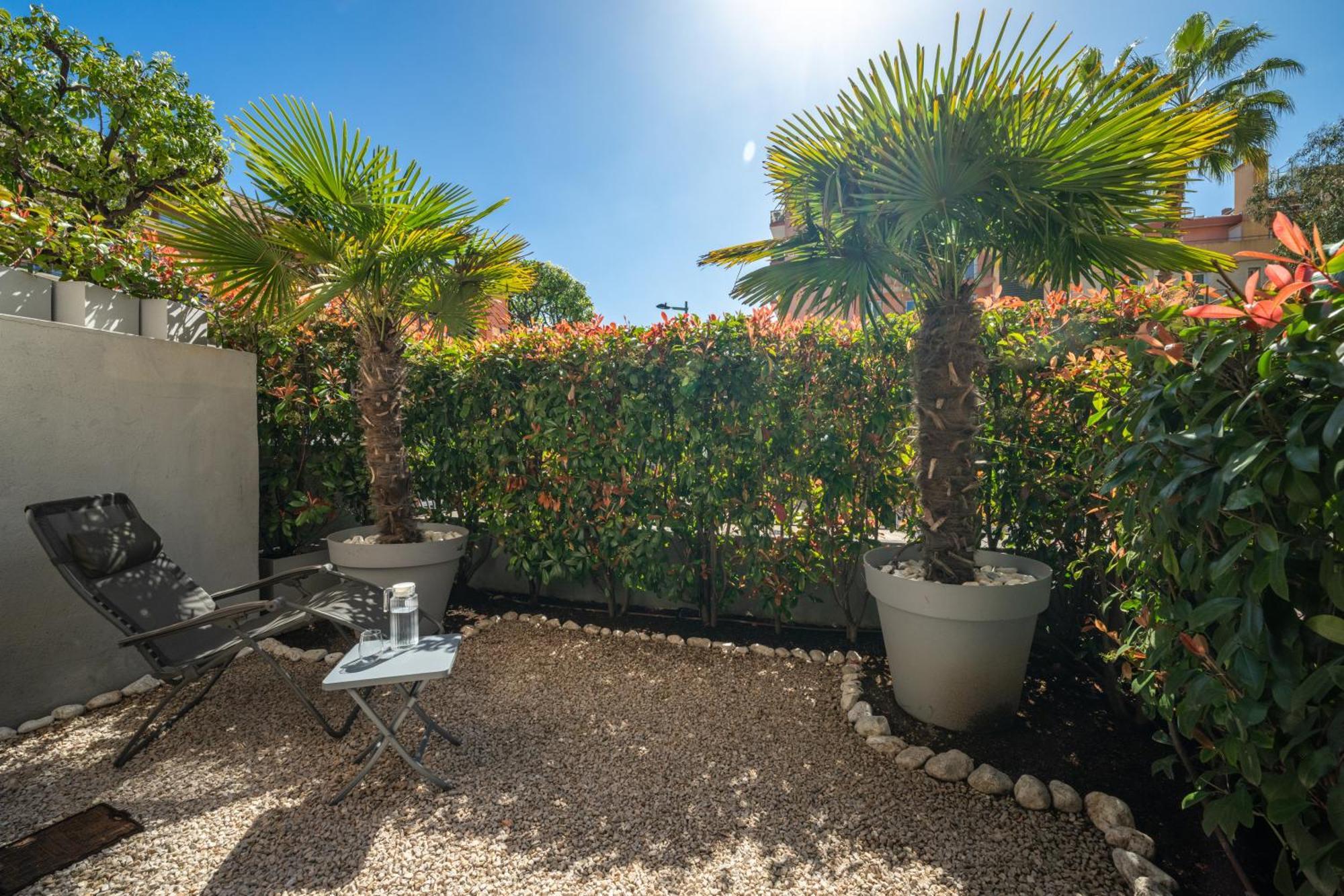 Le Coq Wagner - Parking - Air Conditioning - Pool Apartamento Menton Exterior foto